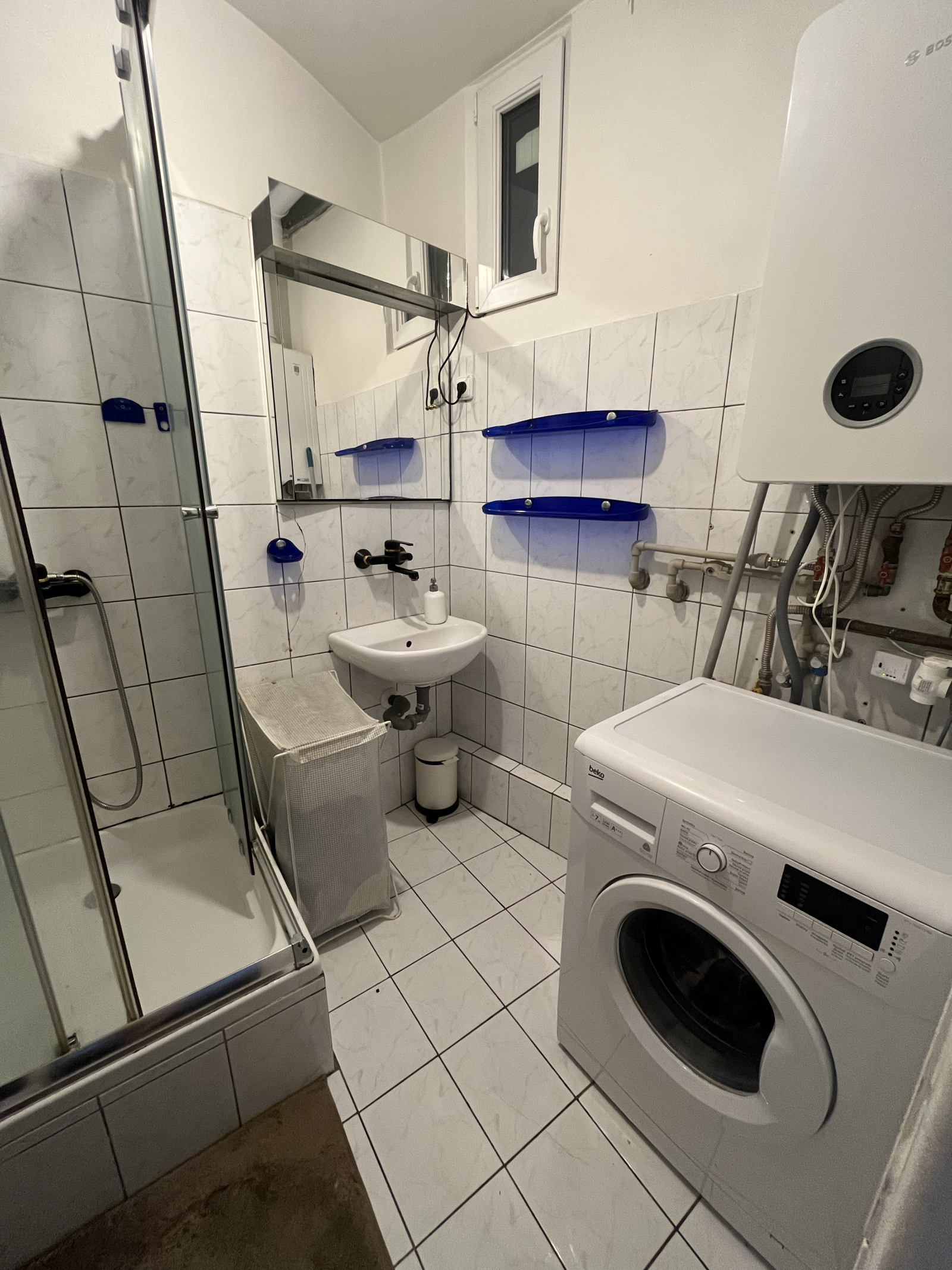 Charming & Sunny Central Prague Apartment with Courtyard Views (Žižkov / Vinohrady border)