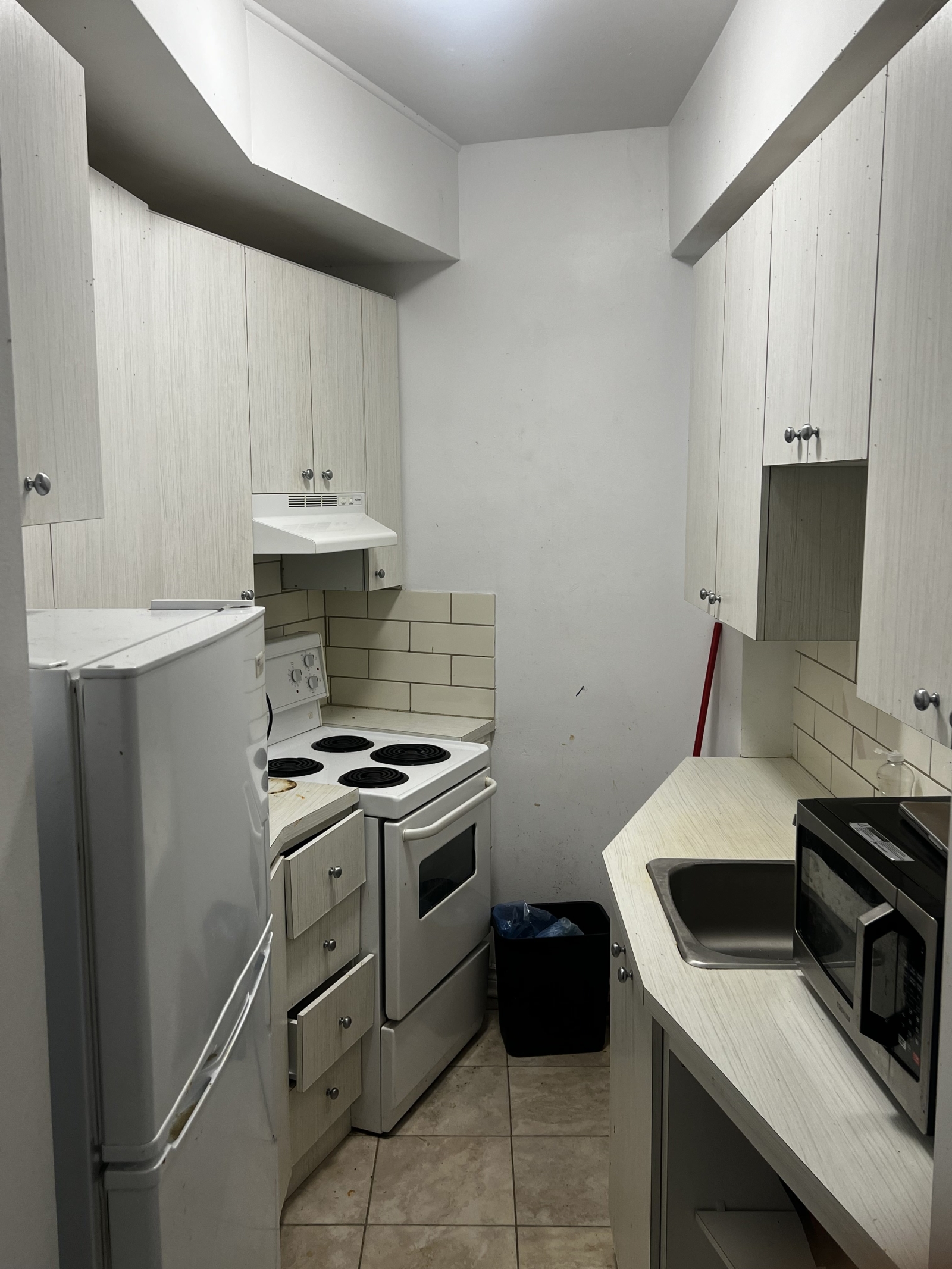Bright Furnished Studio in Montreal’s NDG – Comfortable City Base