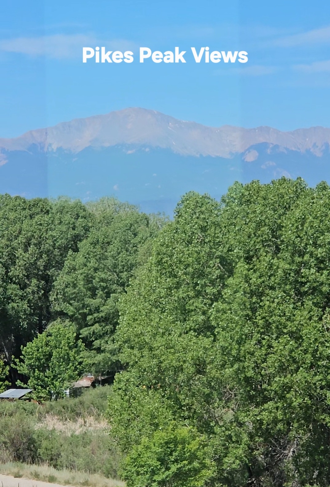 Home with Pikes Peak views!