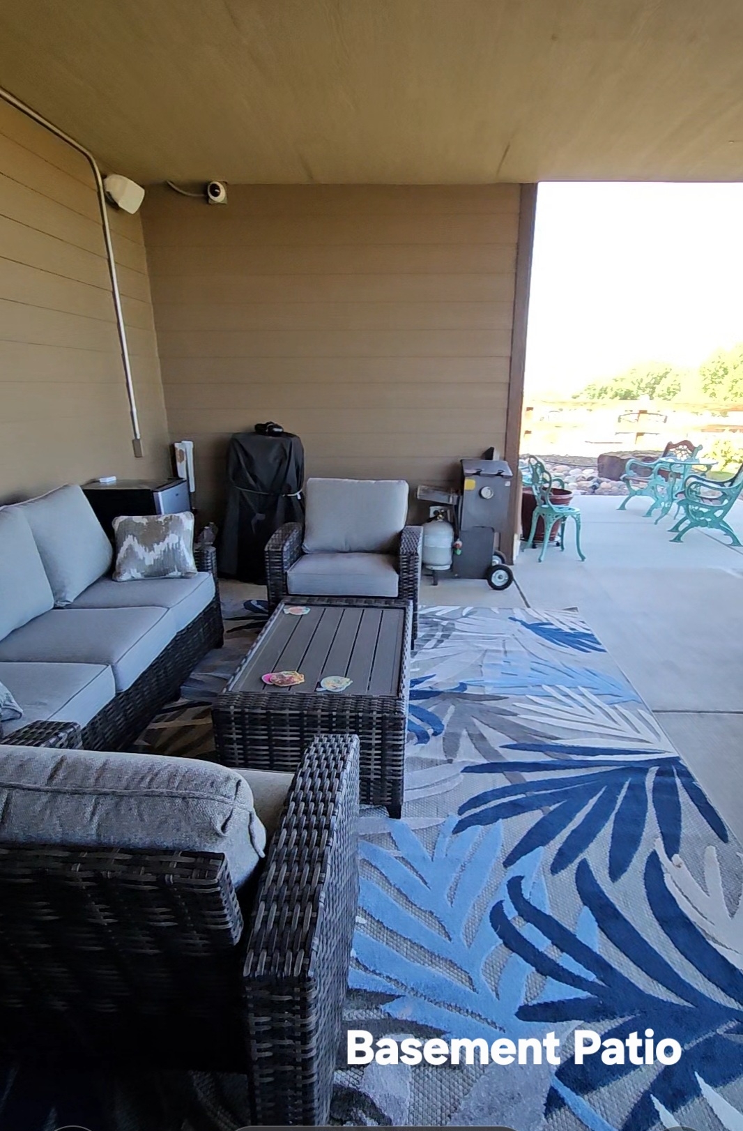 Home with Pikes Peak views!