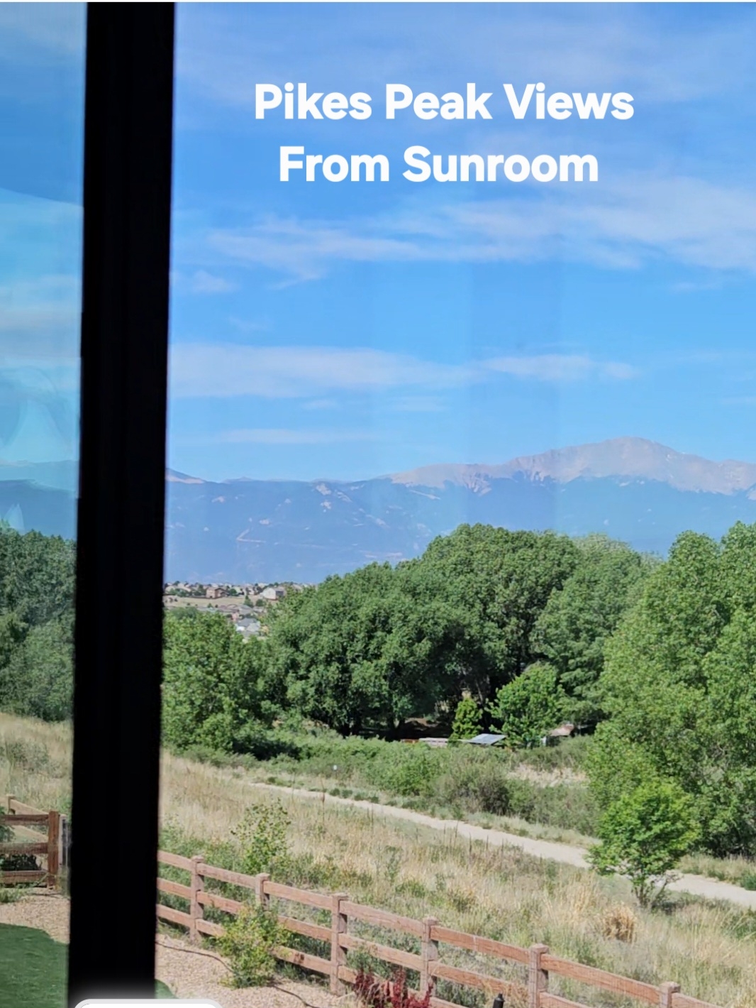 Home with Pikes Peak views!