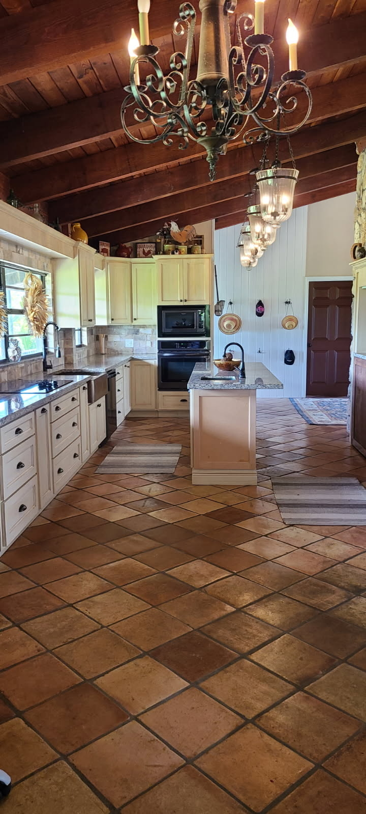 Large, secluded pool home on 3 acres