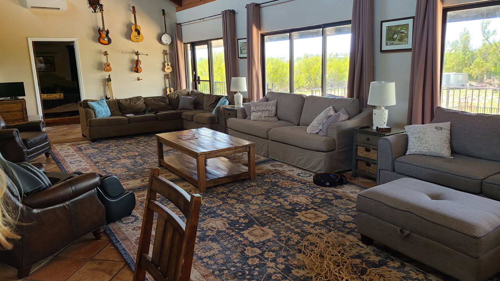 Large, secluded pool home on 3 acres