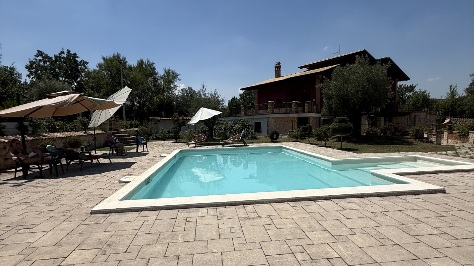 Villa italiana con piscina y espacio para eventos en Vico nel Lazio