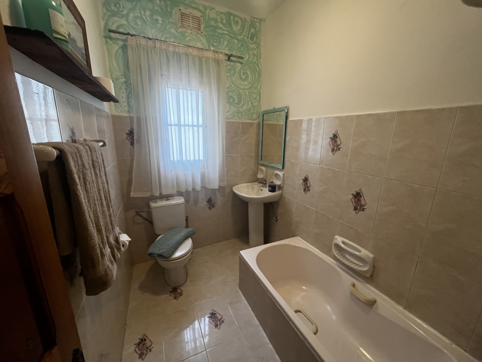 Super Sunsets & Seaviews from a Traditional Apartment! (Gozo)
