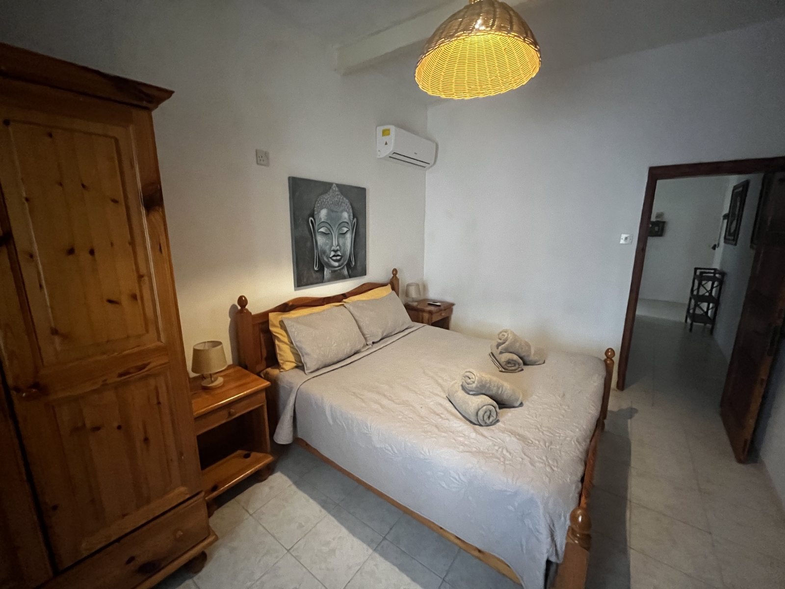 Super Sunsets & Seaviews from a Traditional Apartment! (Gozo)