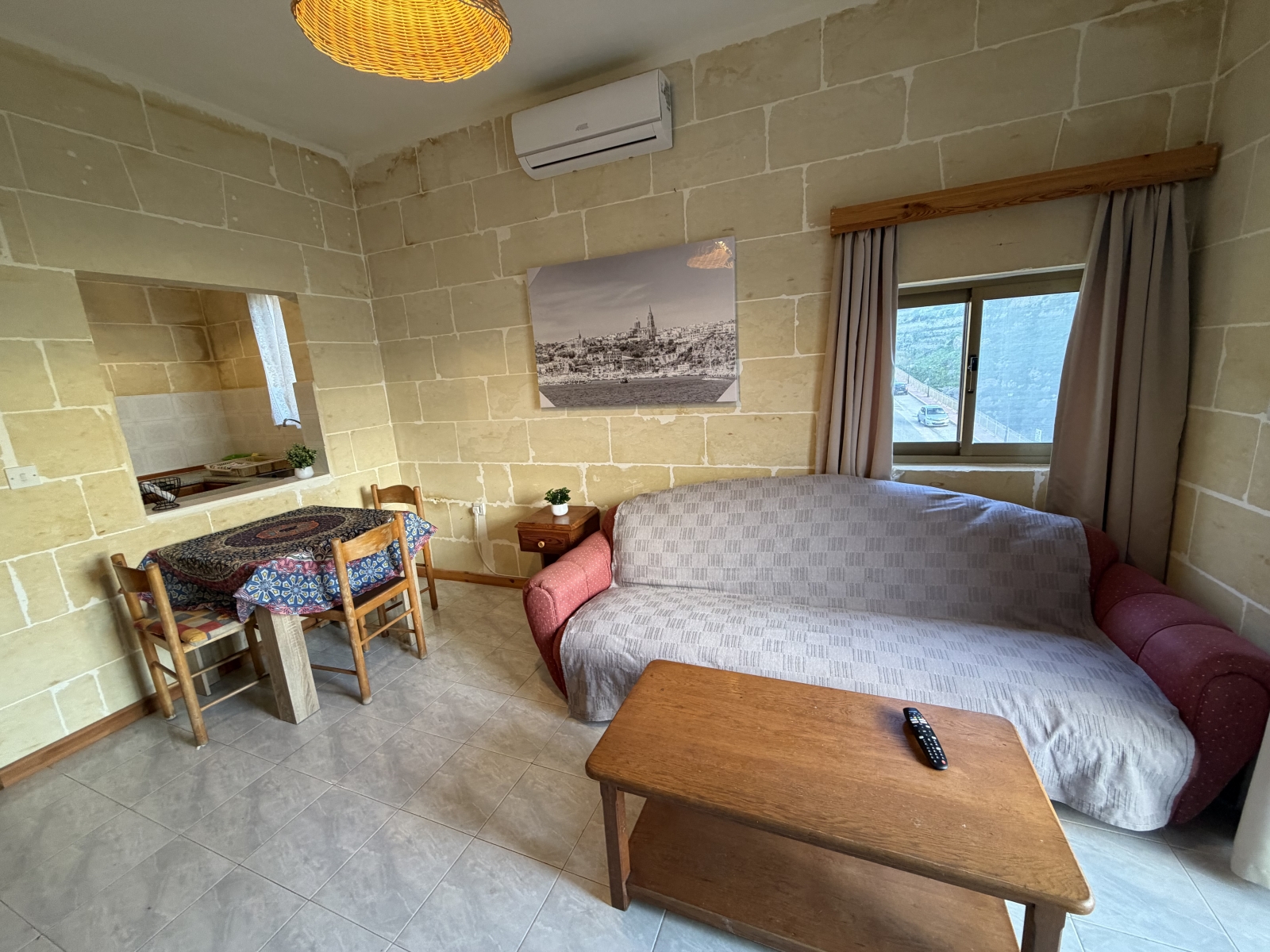 Stunning Seaviews & Sunsets from a Traditional Apartment (Gozo)