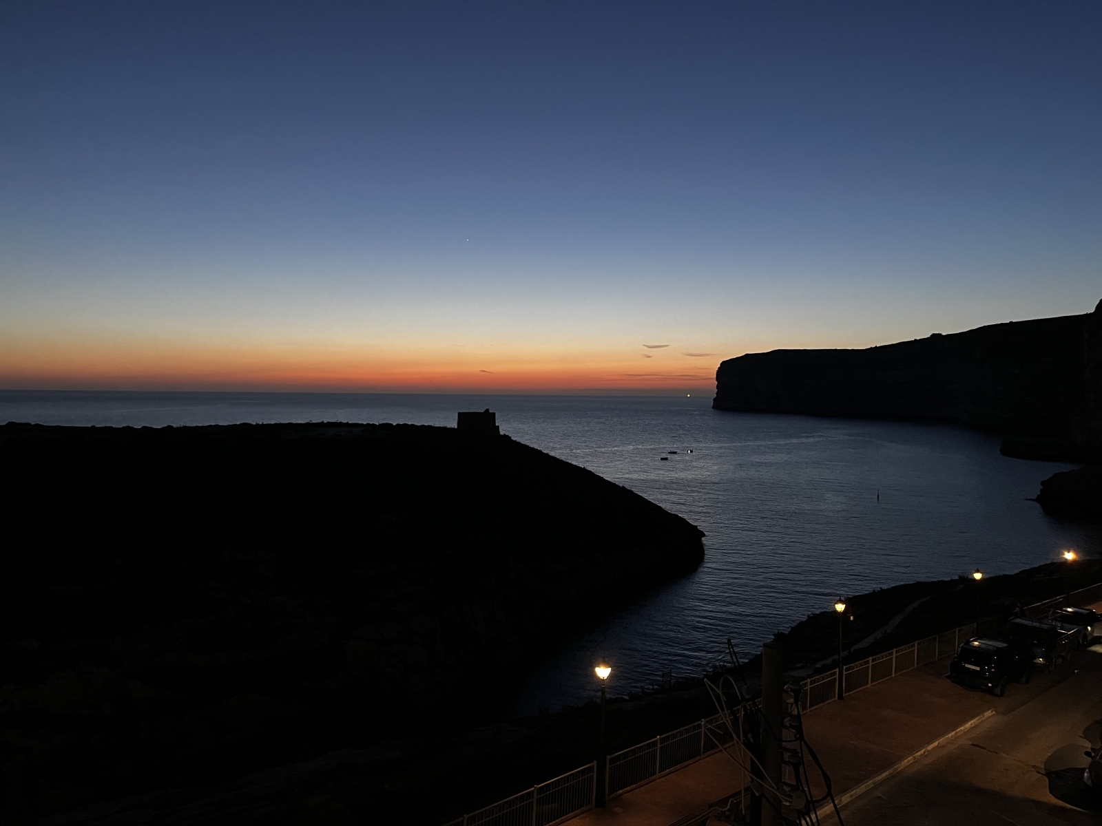 Stunning Seaviews & Sunsets from a Traditional Apartment (Gozo)