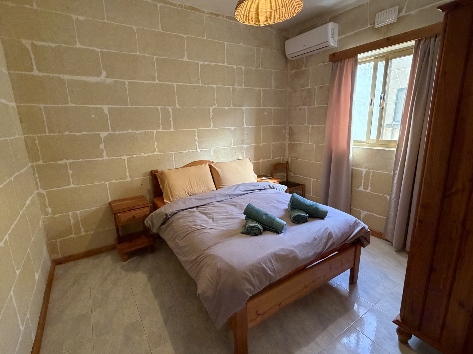 Stunning Seaviews & Sunsets from a Traditional Apartment (Gozo)