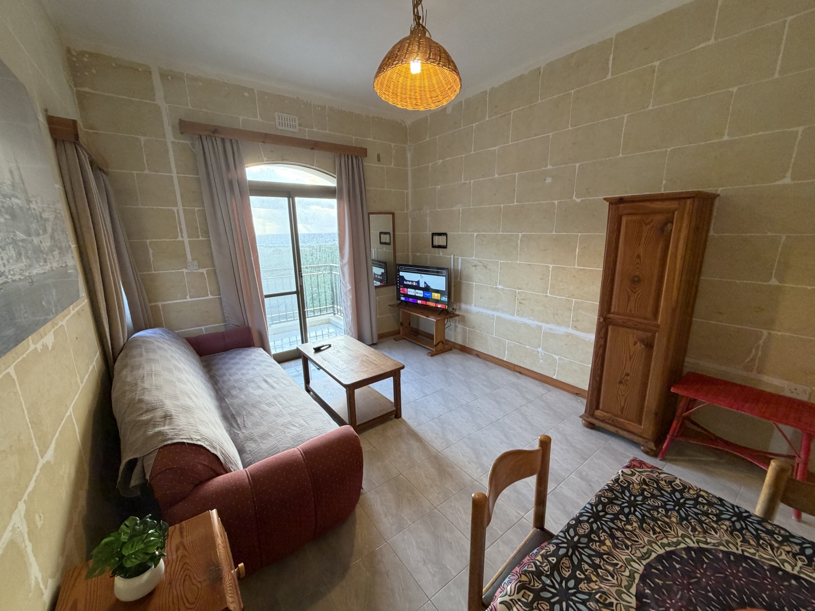 Stunning Seaviews & Sunsets from a Traditional Apartment (Gozo)