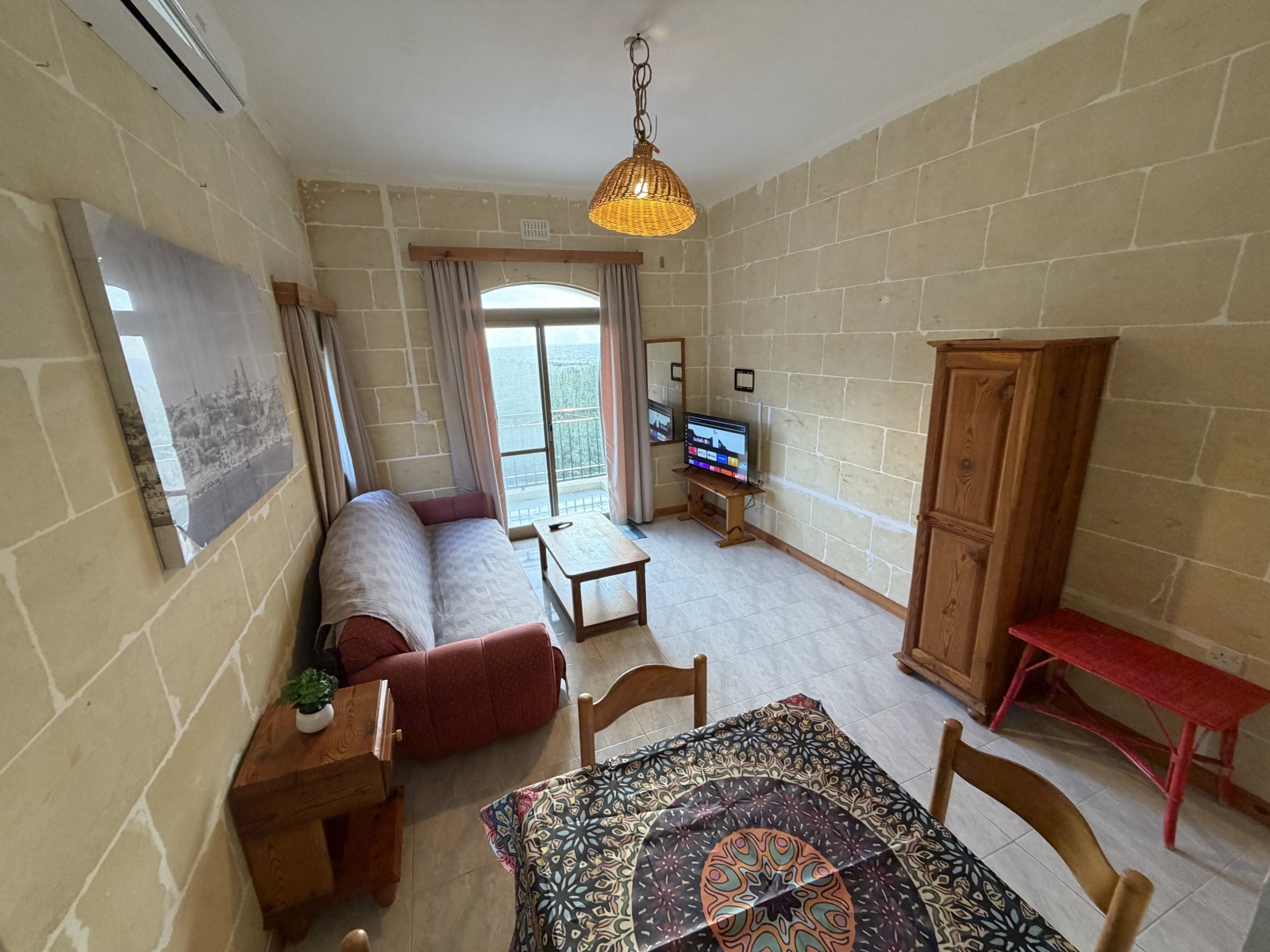 Stunning Seaviews & Sunsets from a Traditional Apartment (Gozo)