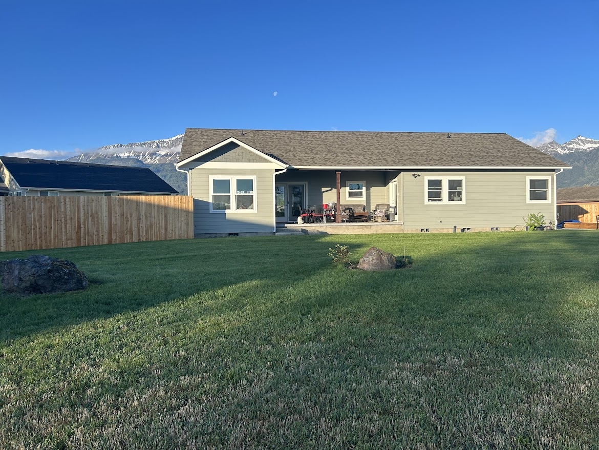 Charming home in Joseph with beautiful mountain views