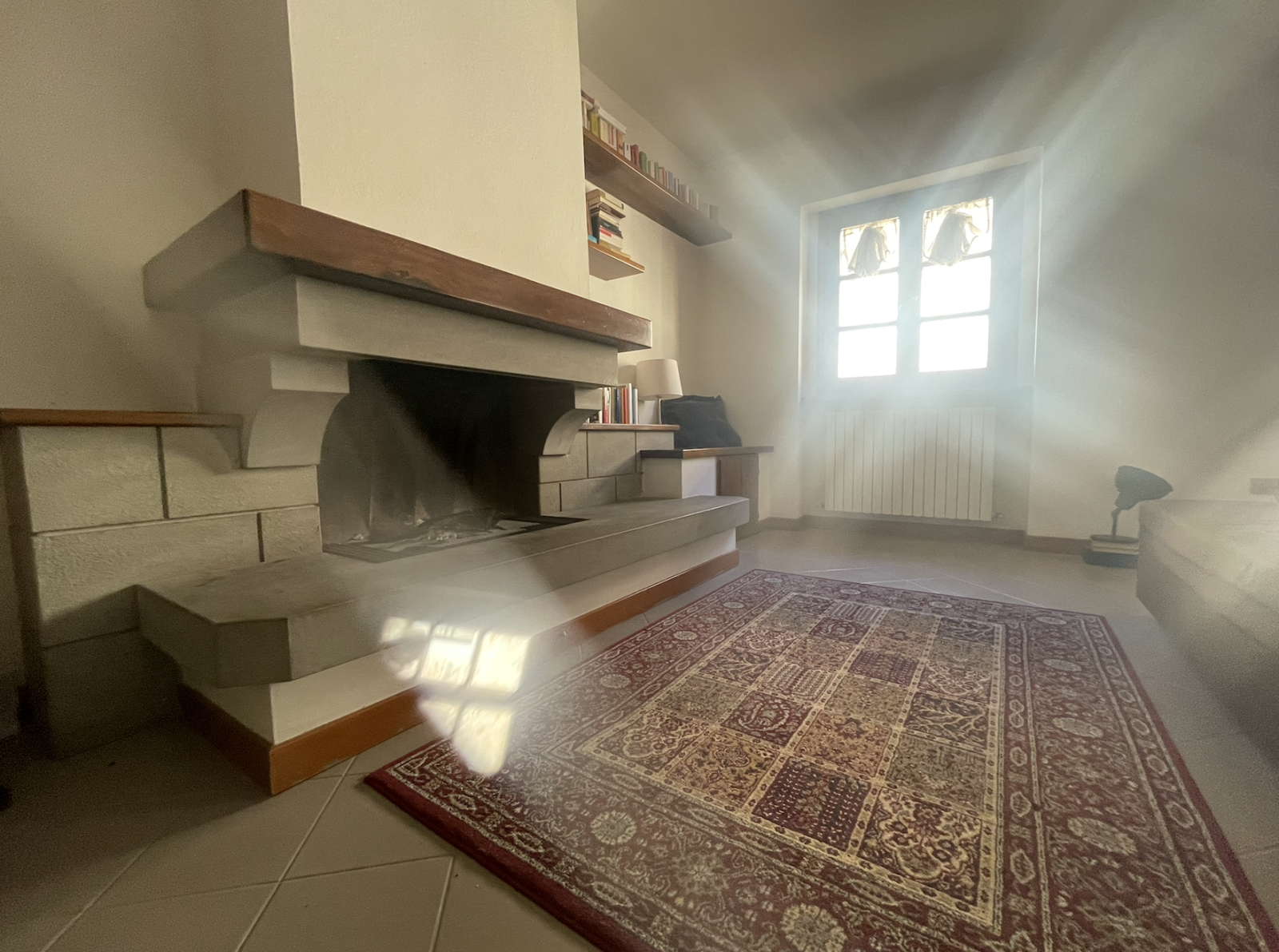 Charming two story apartment in central Italy