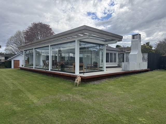 Casa tranquila, jardín espacioso, vistas impresionantes