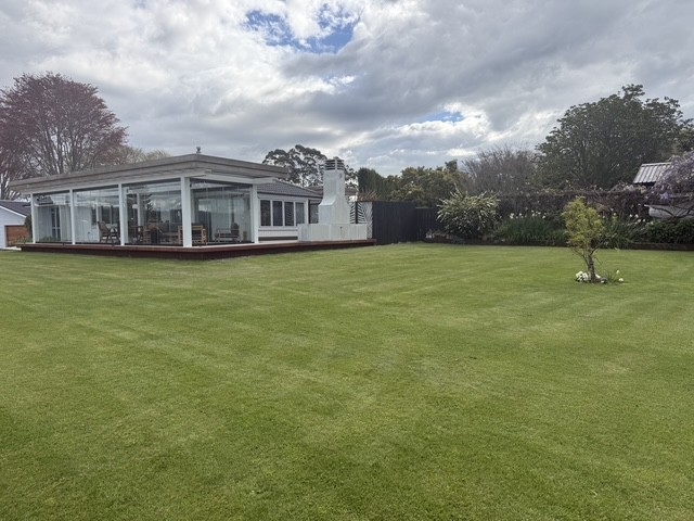 Casa tranquila, jardín espacioso, vistas impresionantes