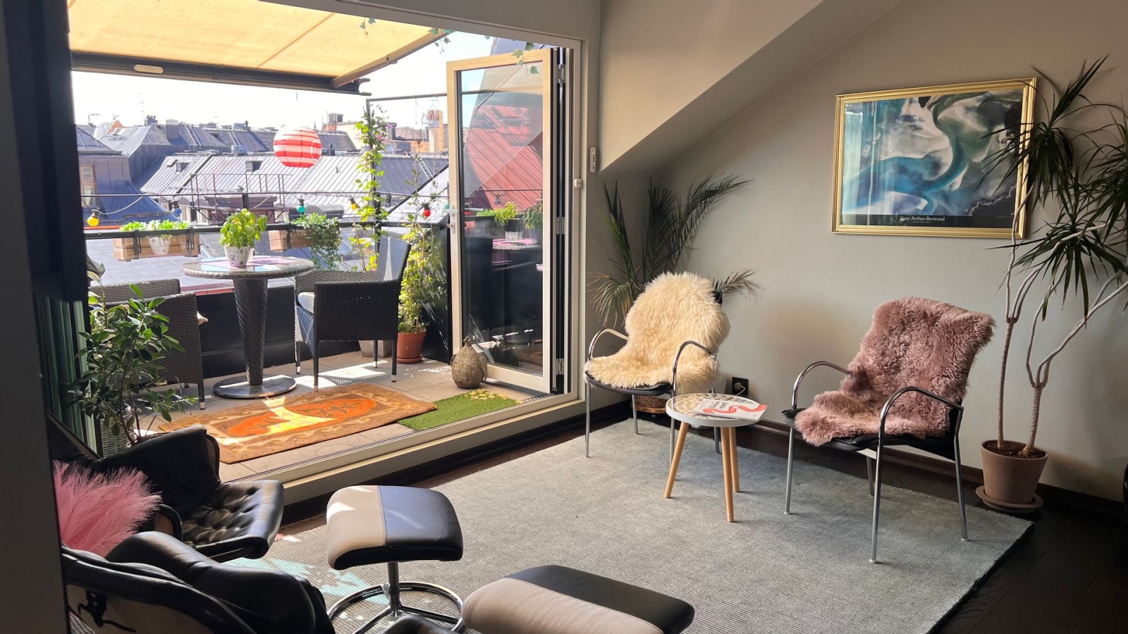 Penthouse with sunny terrace