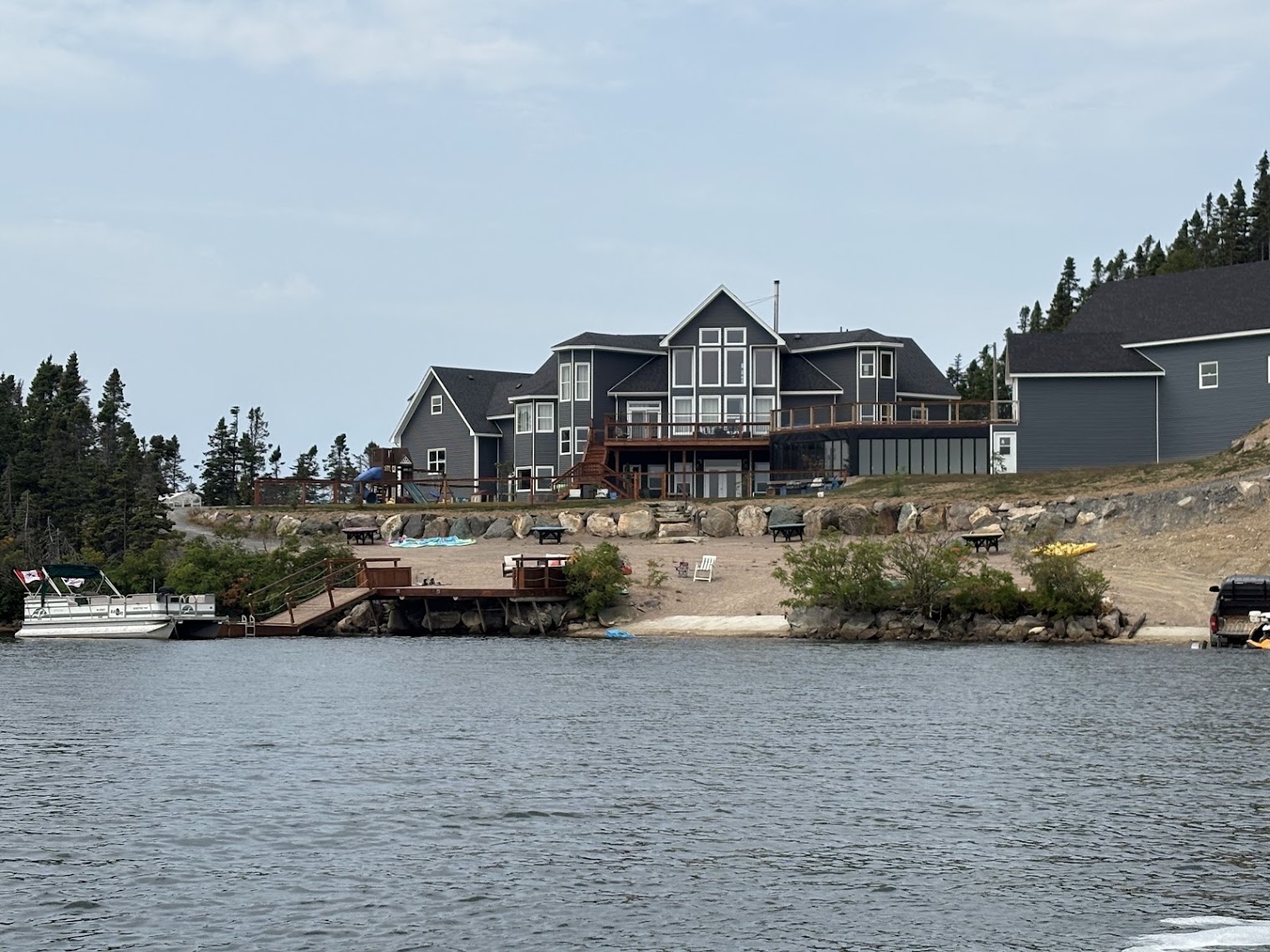 Port & Casa do Lago