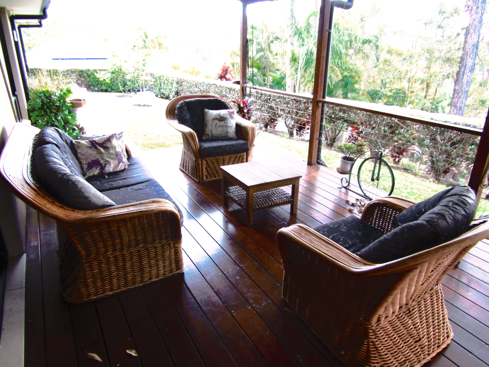 Large Gold Coast Home and Pool in Desirable Estate  Close to Beaches and Major Attractions