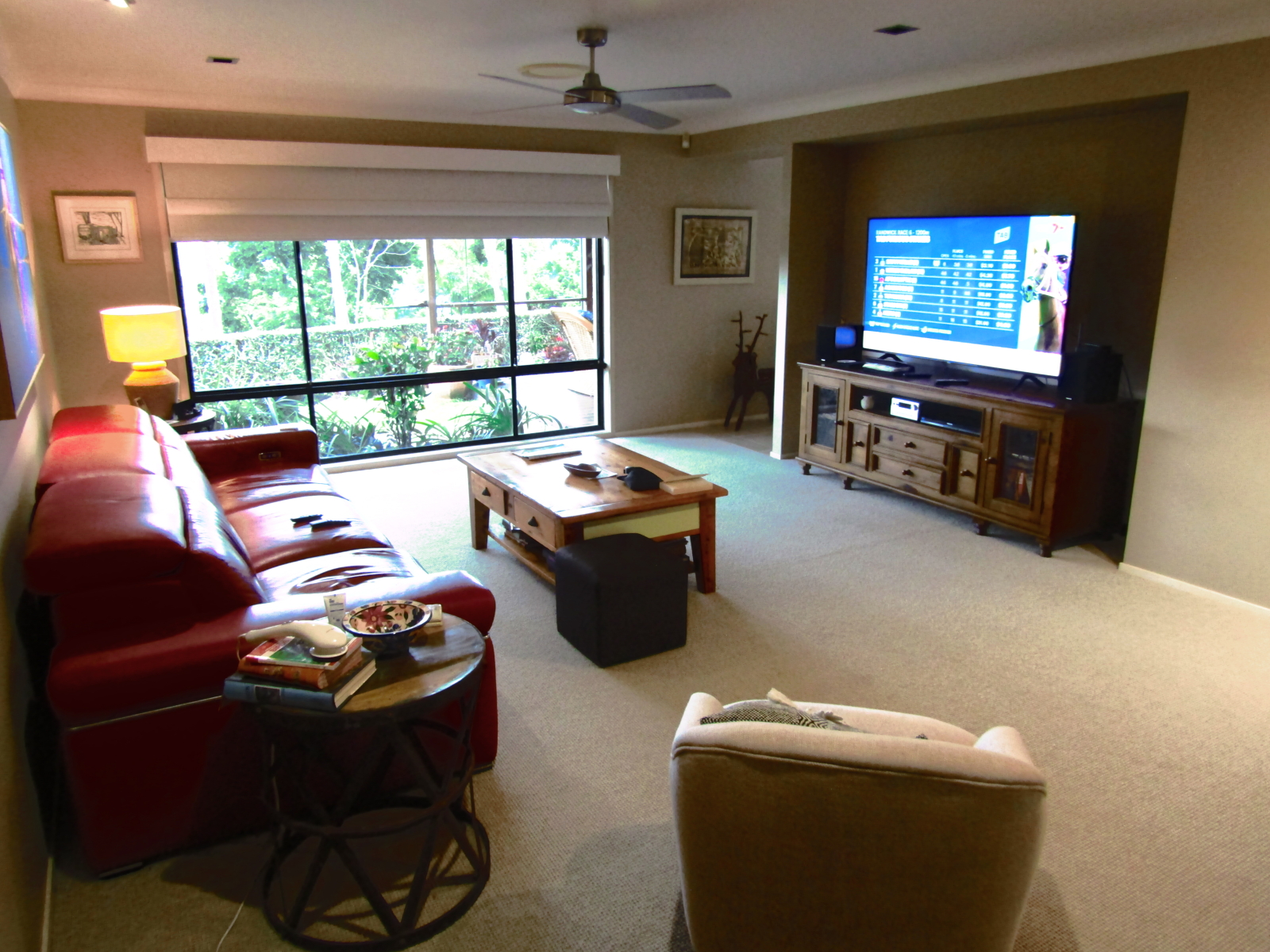 Large Gold Coast Home and Pool in Desirable Estate  Close to Beaches and Major Attractions