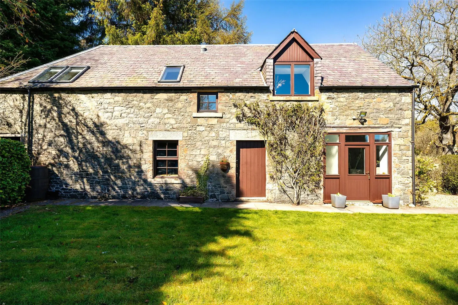 Black Barony Home Farm Cottage