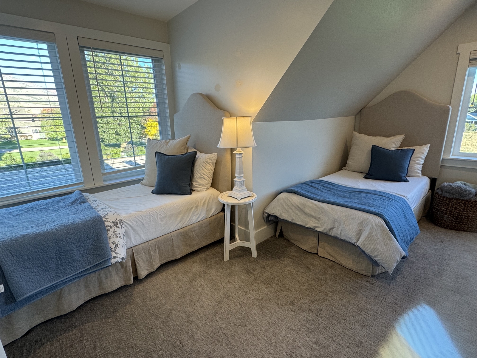 Modern 1,000 sq ft Loft in Eden — 3 Ski Resorts, Hiking & Mountain Biking
