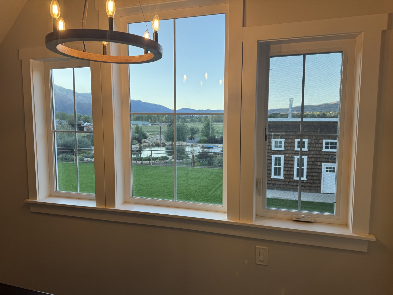 Modern 1,000 sq ft Loft in Eden — 3 Ski Resorts, Hiking & Mountain Biking