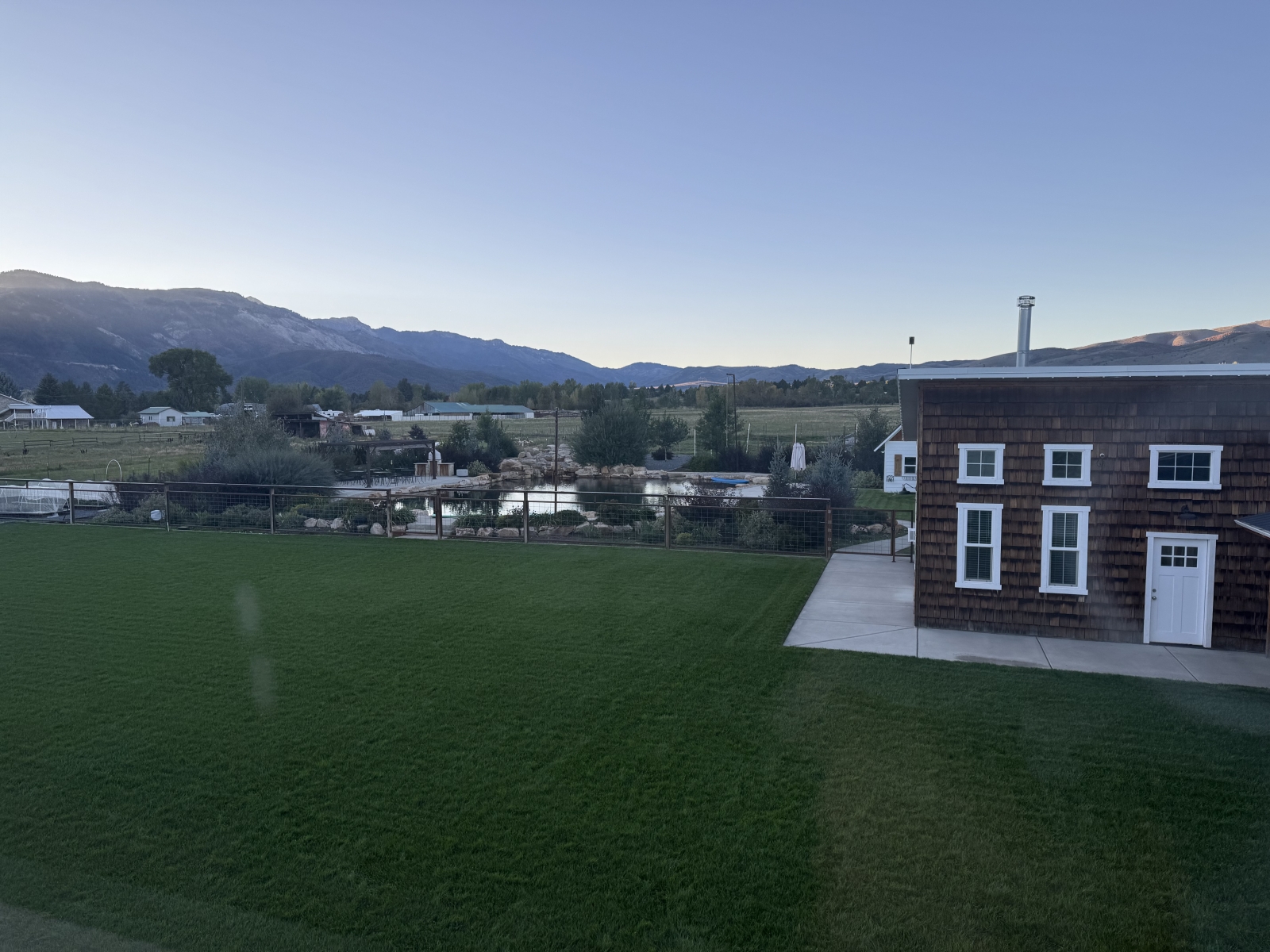 Modern 1,000 sq ft Loft in Eden — 3 Ski Resorts, Hiking & Mountain Biking