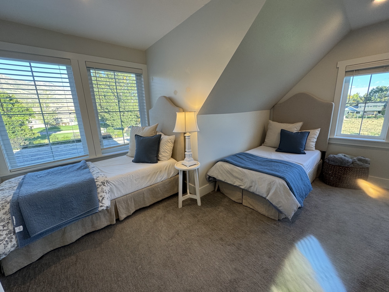 Modern 1,000 sq ft Loft in Eden — 3 Ski Resorts, Hiking & Mountain Biking