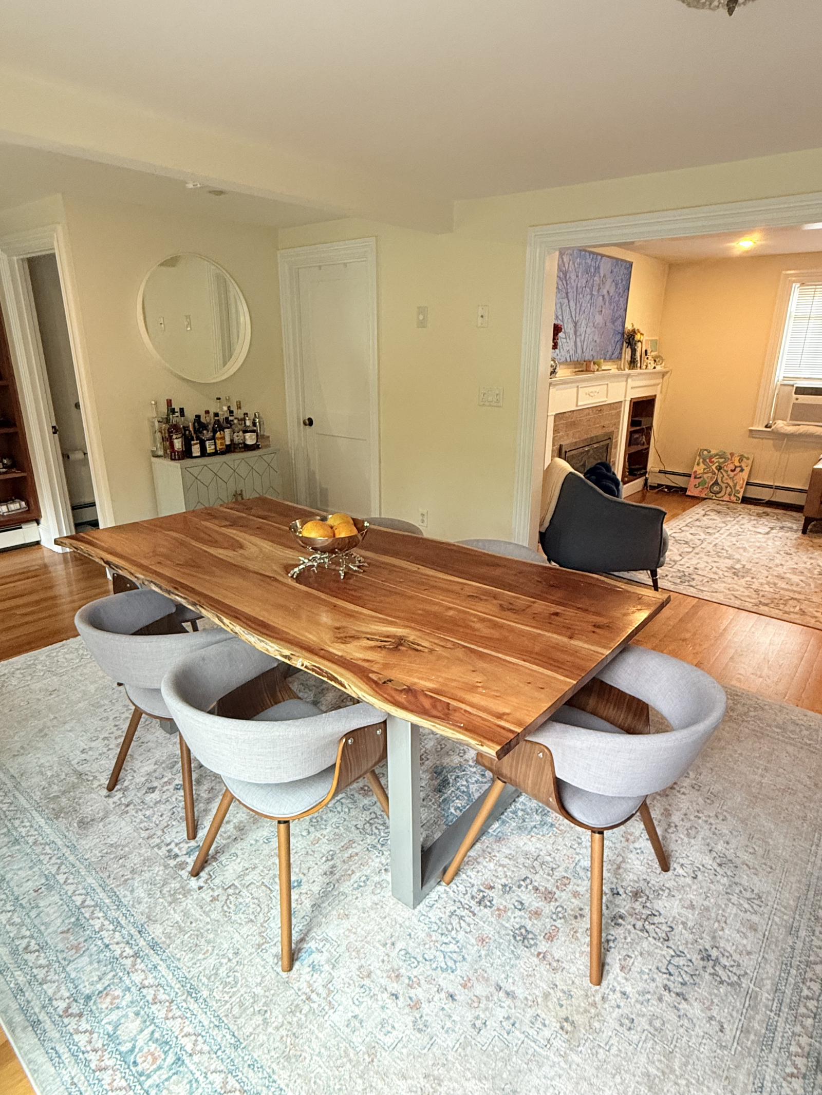 Sunny Boston Family Home Near New England Adventures!