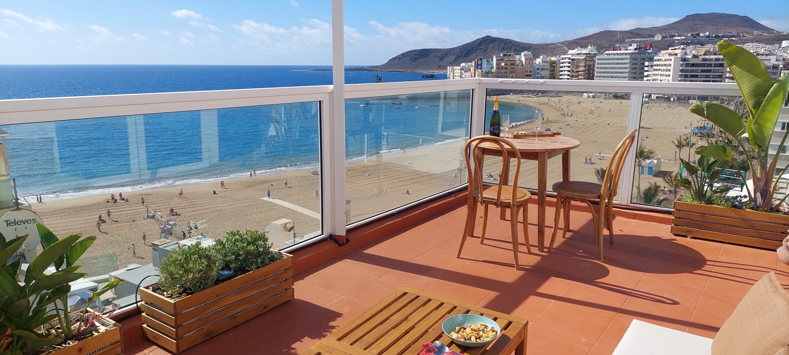 Penthouse d’une chambre avec vue sur la plage de Las Canteras