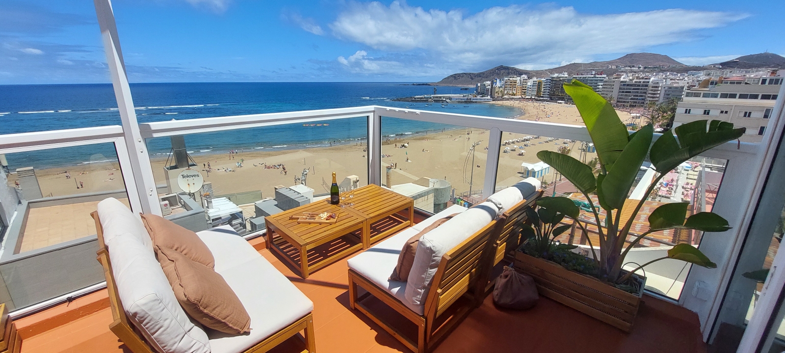 Penthouse d’une chambre avec vue sur la plage de Las Canteras