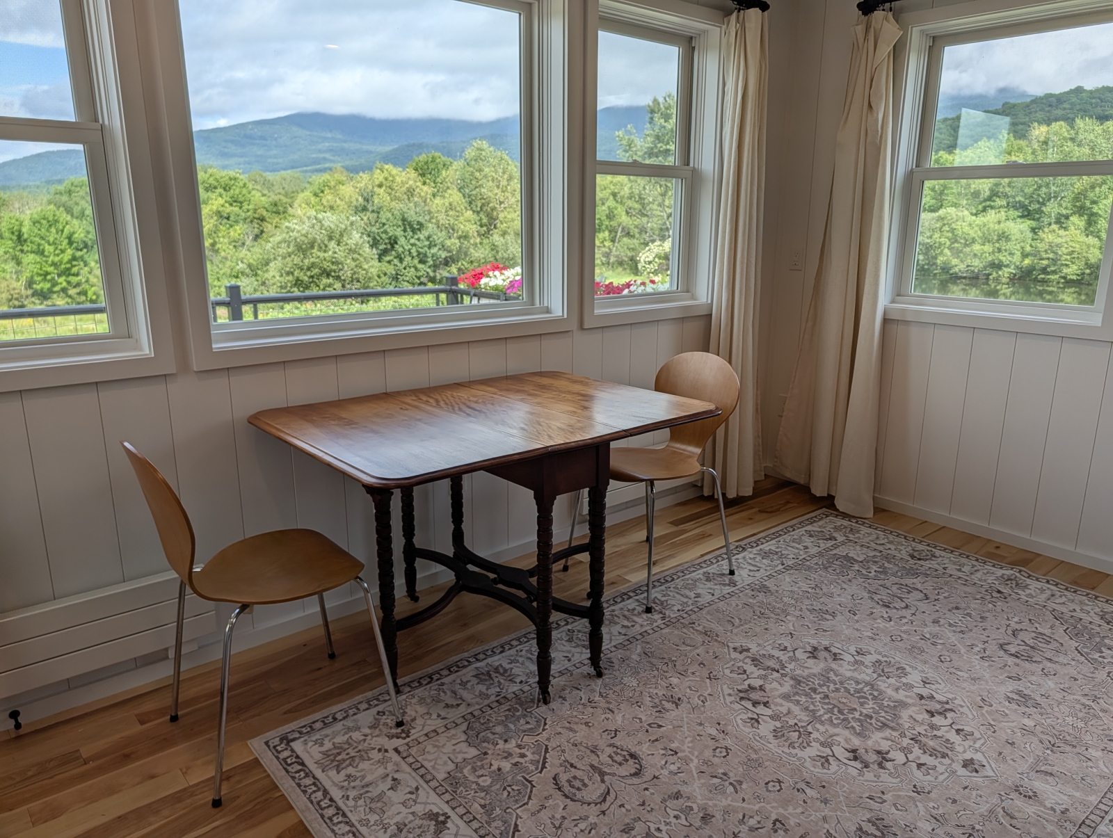 Mountain View Cottage