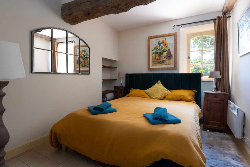 Luxury in Nature. Country Comfort and Historic Charm in the South West of France