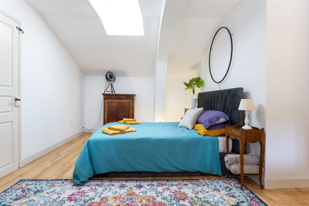 Luxury in Nature. Country Comfort and Historic Charm in the South West of France