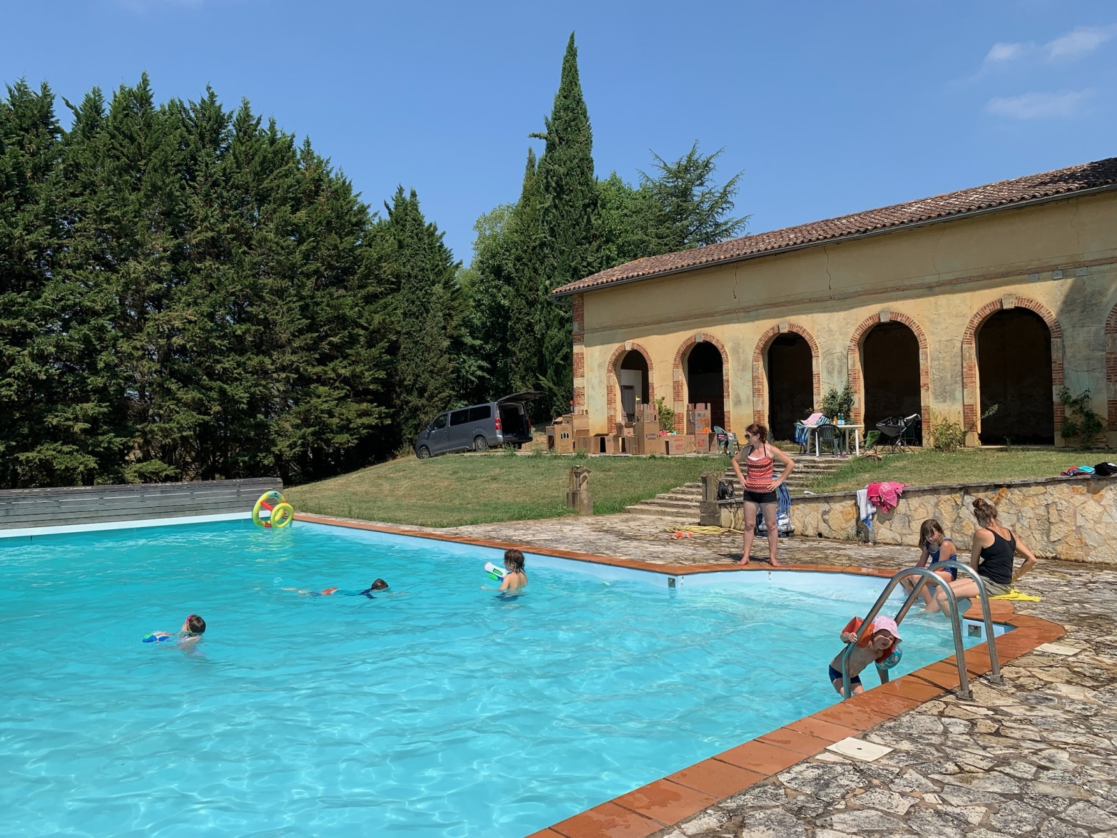 Luxury in Nature. Country Comfort and Historic Charm in the South West of France