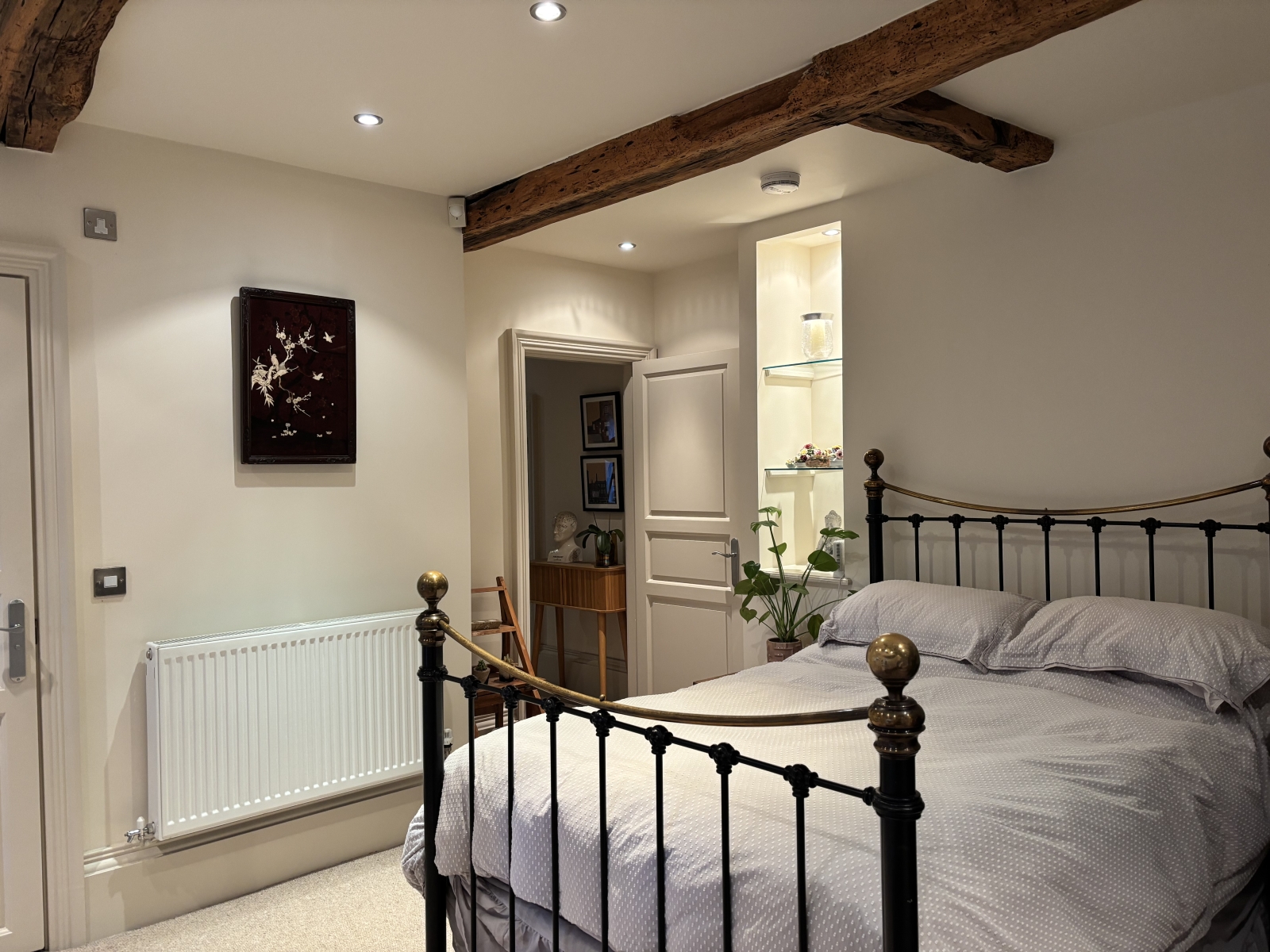 Een prachtig appartement met drie slaapkamers in een prachtig monumentaal gebouw