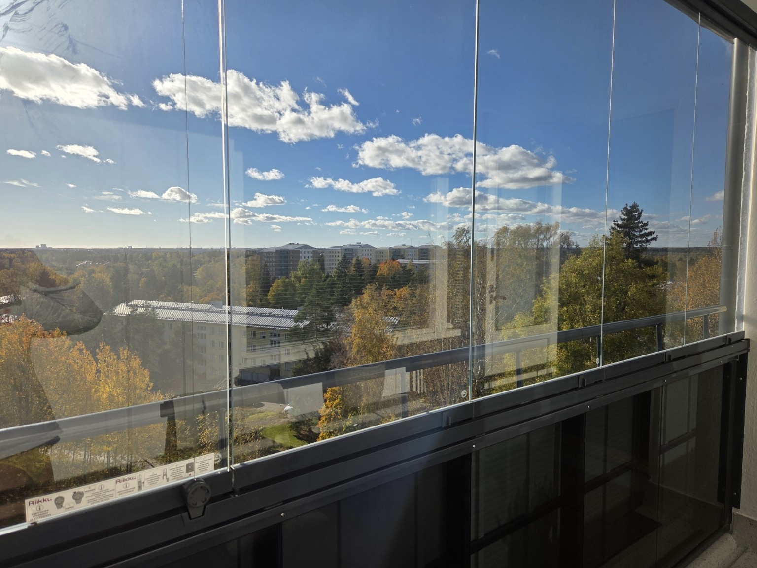 Bright Helsinki apartment with glazed balcony and beautiful views