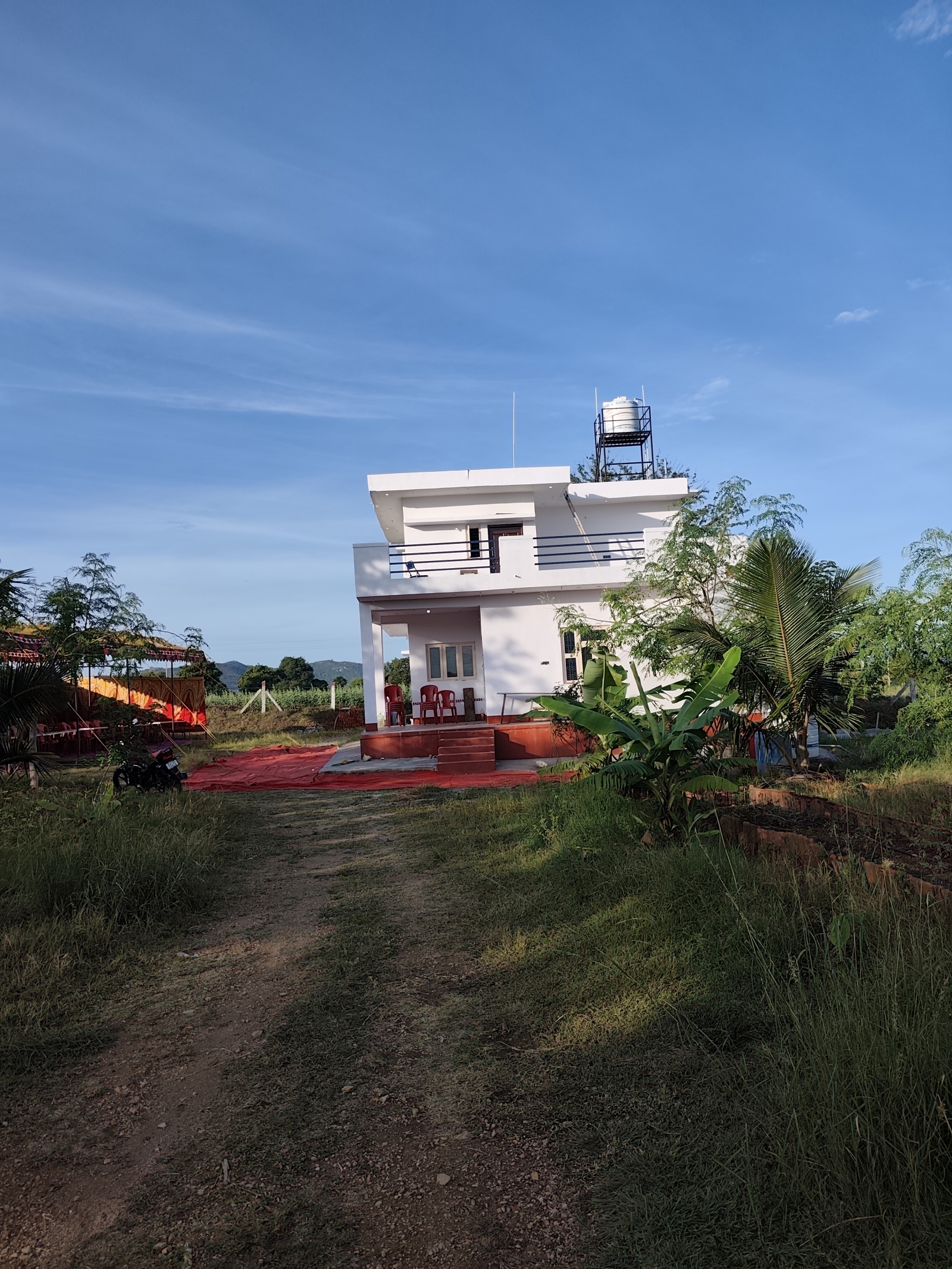 Charming rustic farm home, minimalistic and nature at its best.
