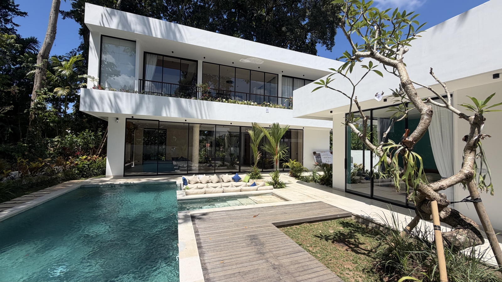 Modern & Cozy 3 BR Villa in Ubud, Bali