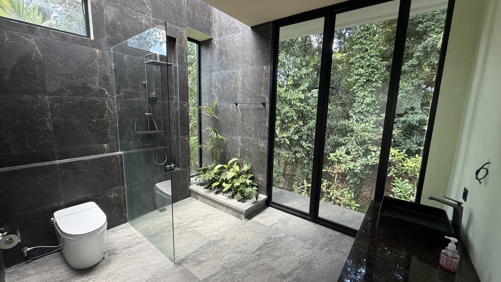 Modern & Cozy 3 BR Villa in Ubud, Bali