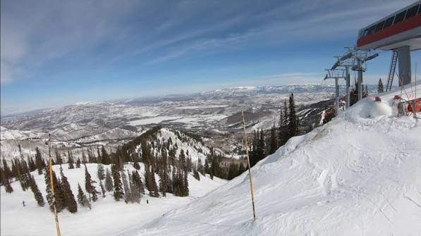 Ski in ski out family retreat condo week 3 January