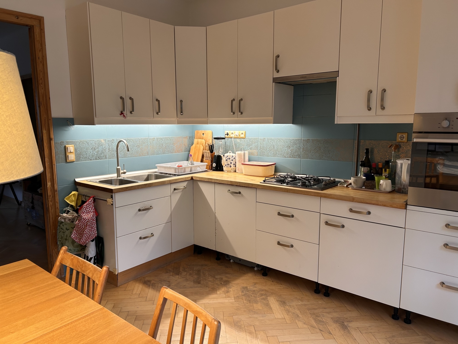 Cozy & Bright Apartment in a Green Oasis Close to the City Center