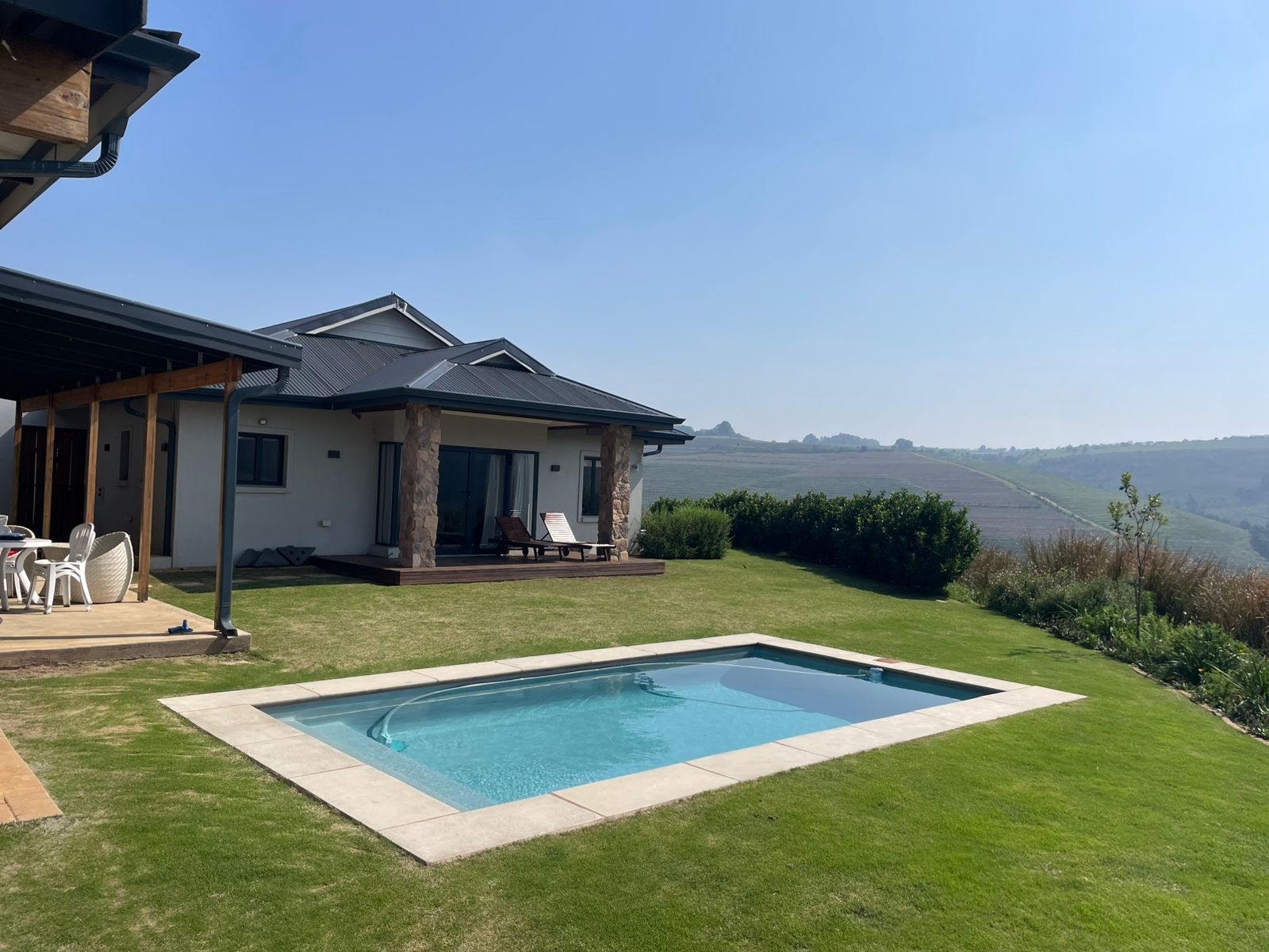 Country charm estate home on a macadamia nut farm
