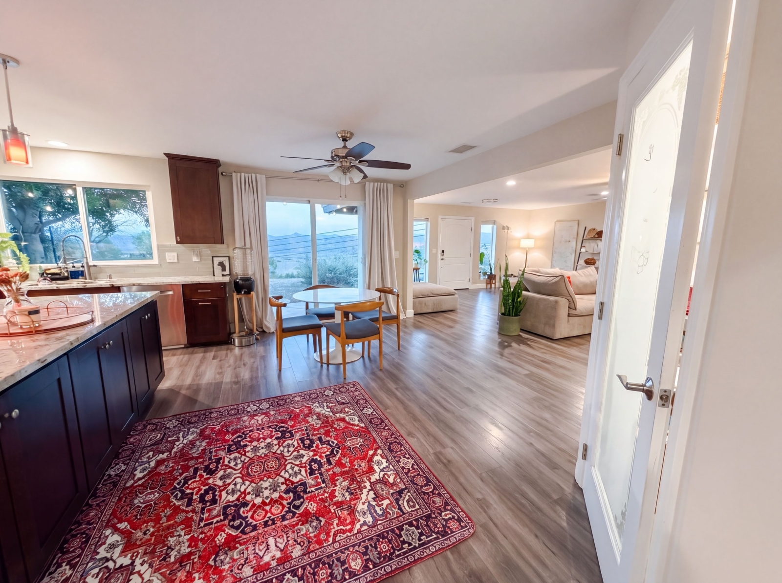 Casa 3 camere con una collina con viste panoramiche sulla valle, 25 min dalle spiagge oceaniche e dalla regione vinicola di Temecula