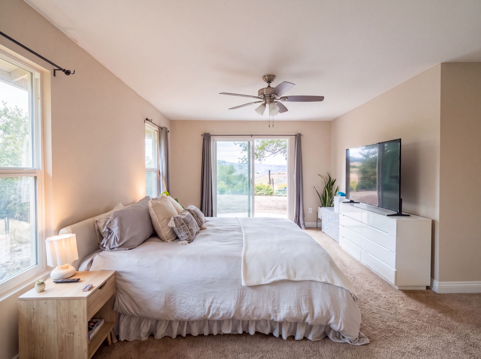 Casa 3 camere con una collina con viste panoramiche sulla valle, 25 min dalle spiagge oceaniche e dalla regione vinicola di Temecula
