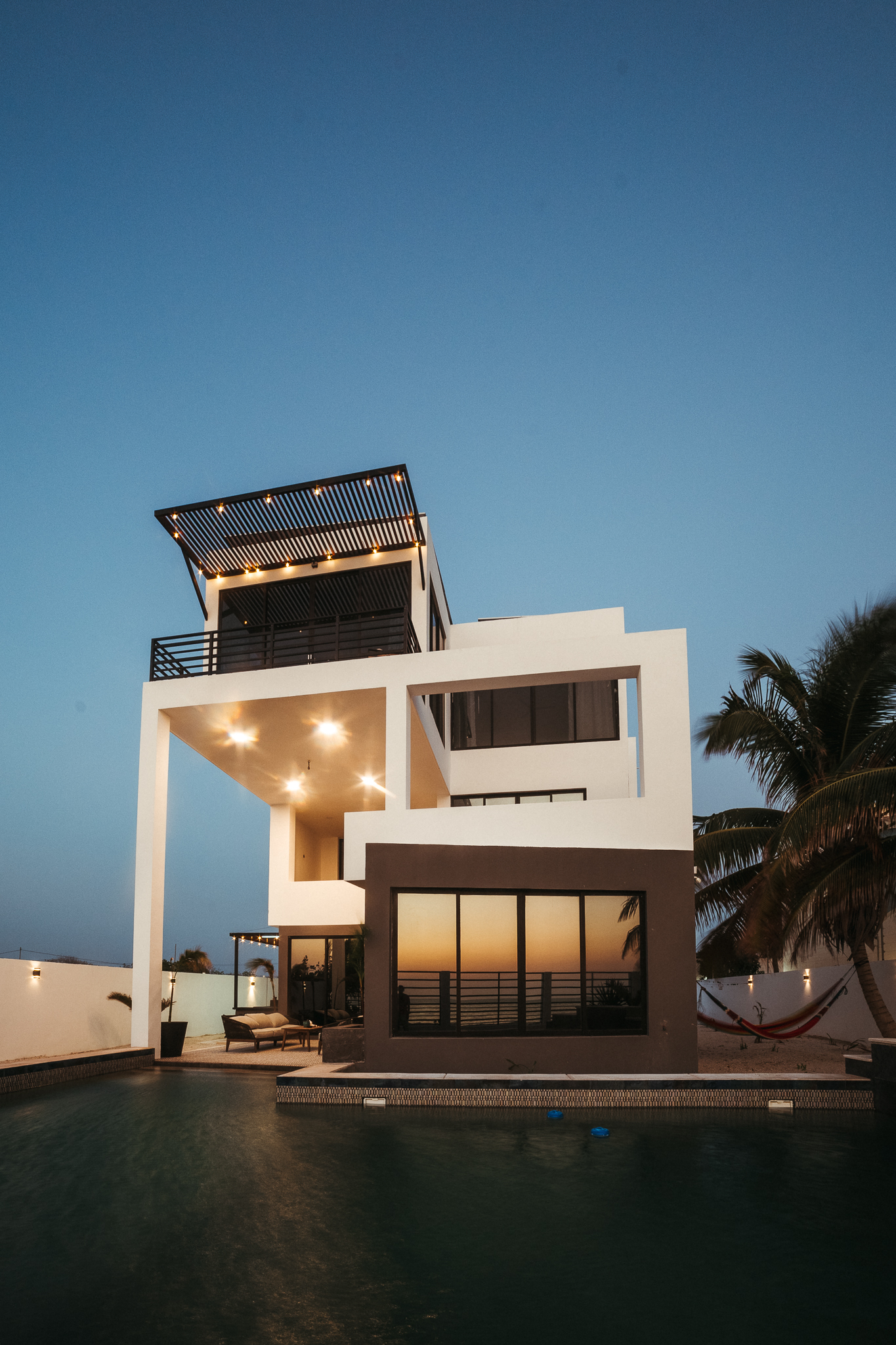 Beachfront Villa with pool