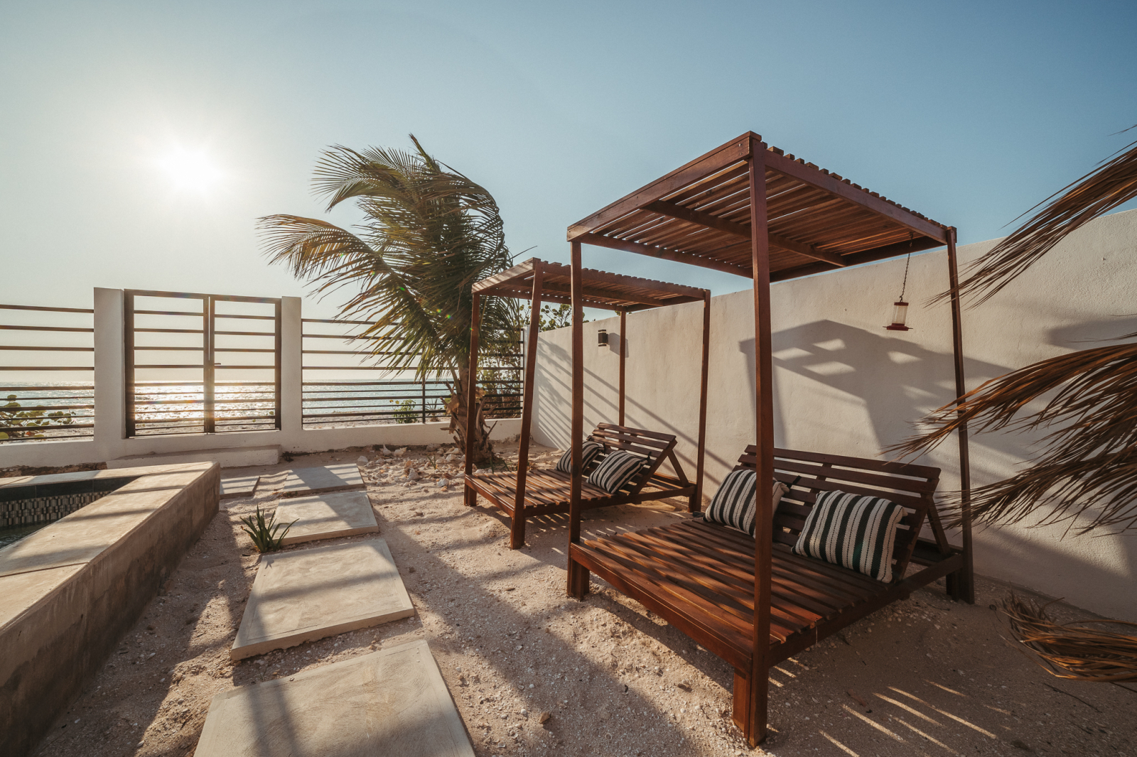 Beachfront Villa with pool