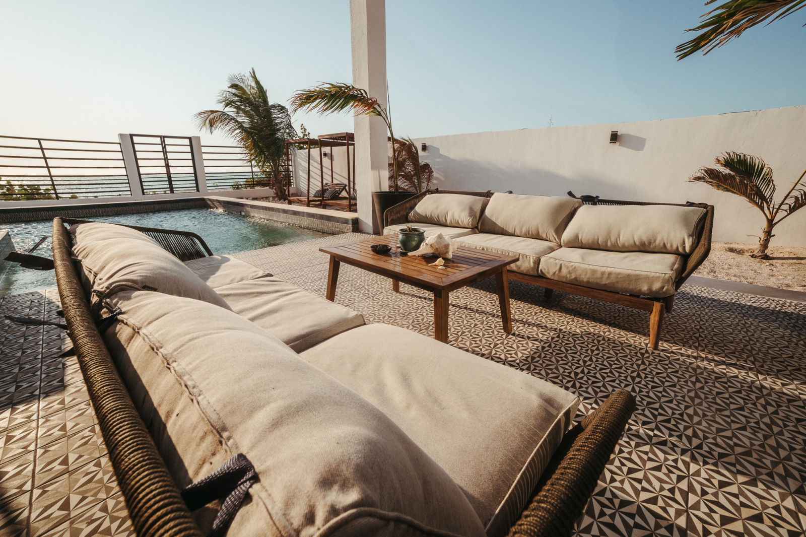 Beachfront Villa with pool