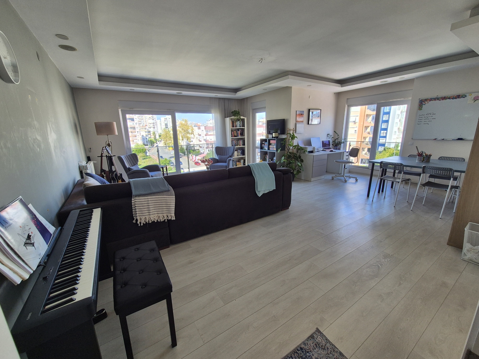 Apartamento grande no terraço de 4 quartos no centro de Antália