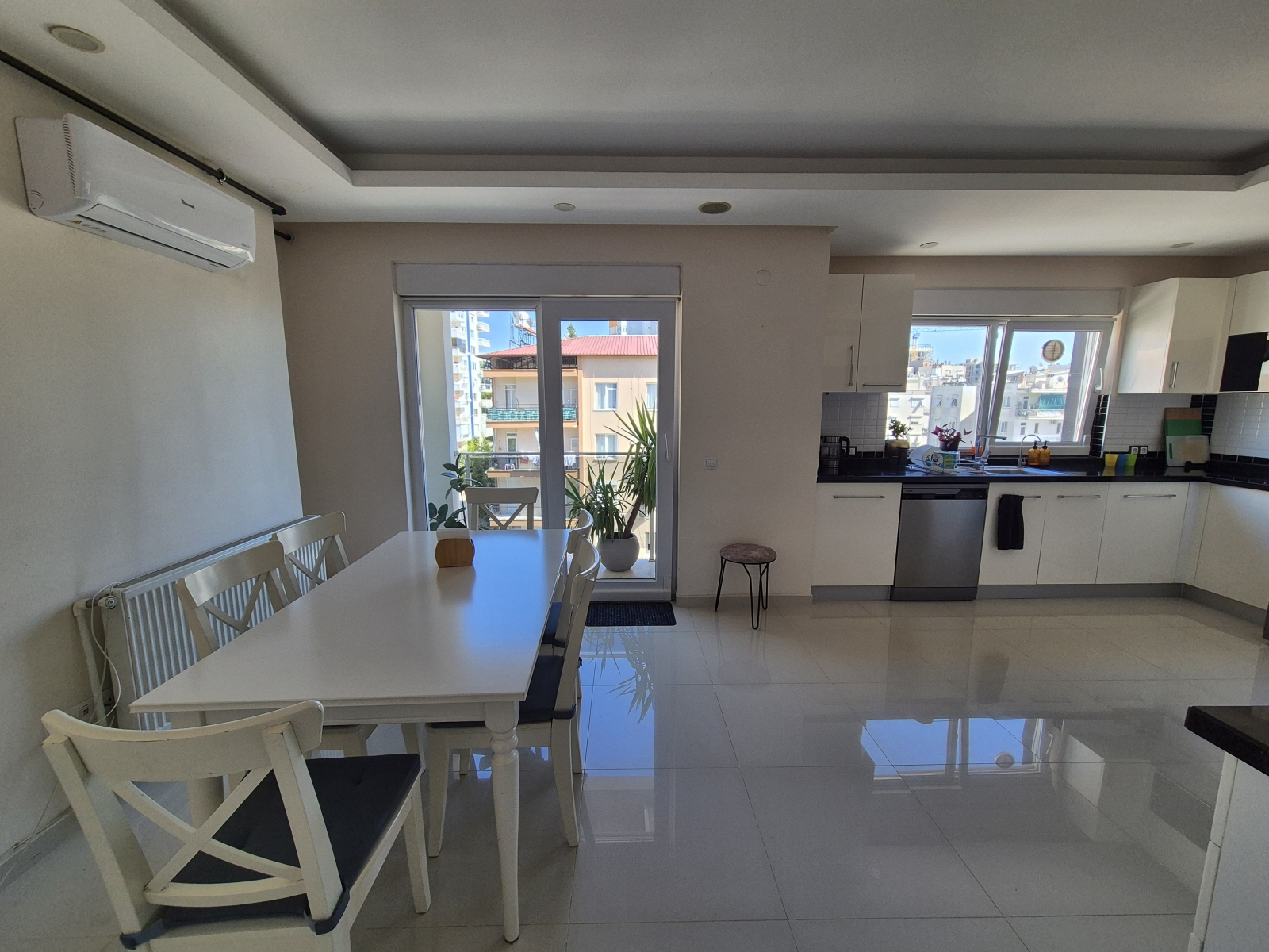 Apartamento grande no terraço de 4 quartos no centro de Antália
